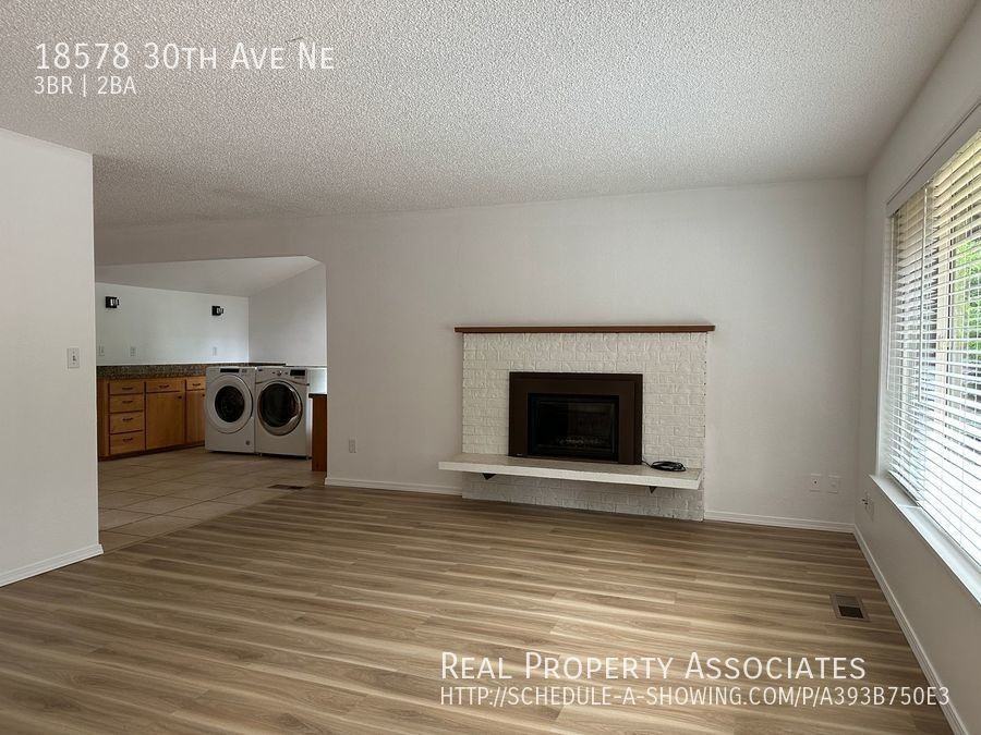 18578 30th Ave Ne - Photo 2 of 15