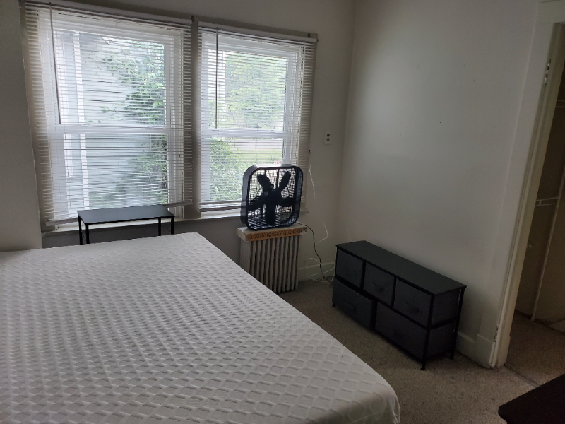 15 Hughes Ave - Photo 6 of 11