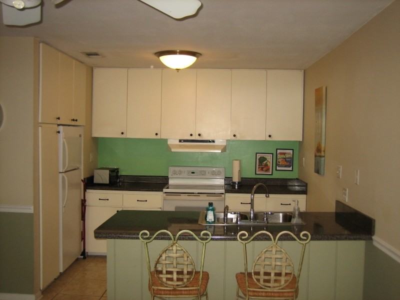 1156 N Alston St - Photo 4 of 24