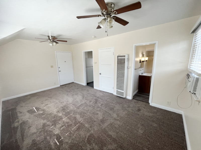 938 1/2 N Euclid Ave - Photo 3 of 19