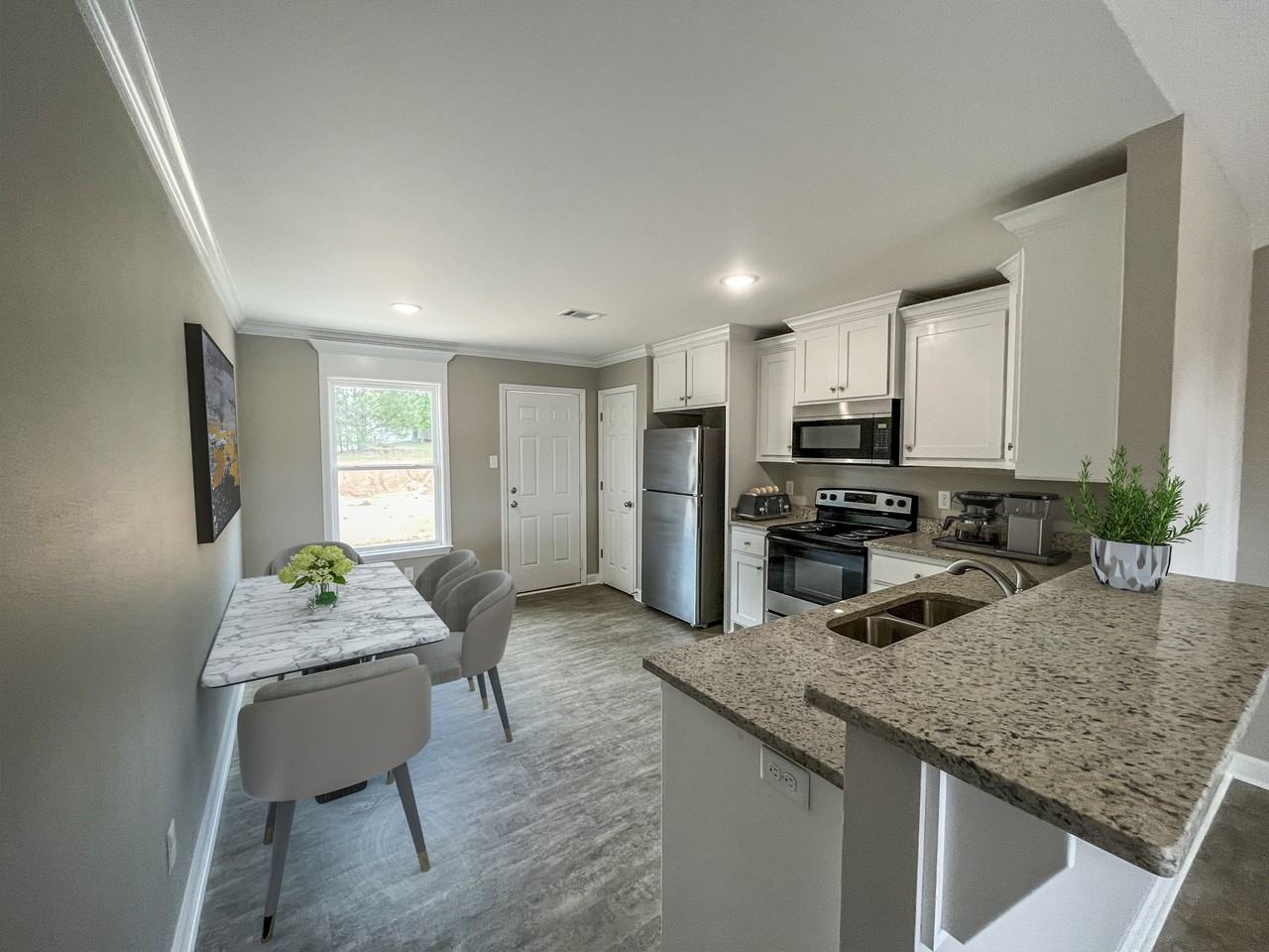 409 Sparrow Rd - Photo 2 of 18