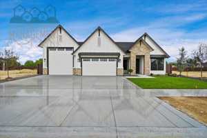 featured image of 10642 W Lothbury Dr