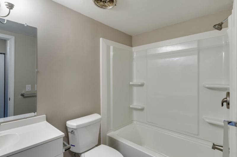 17020 Raupp St - Photo 5 of 11