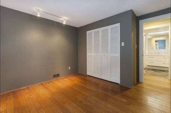 Glenmaroon Rd & Holmbury Pl - Photo 5 of 10