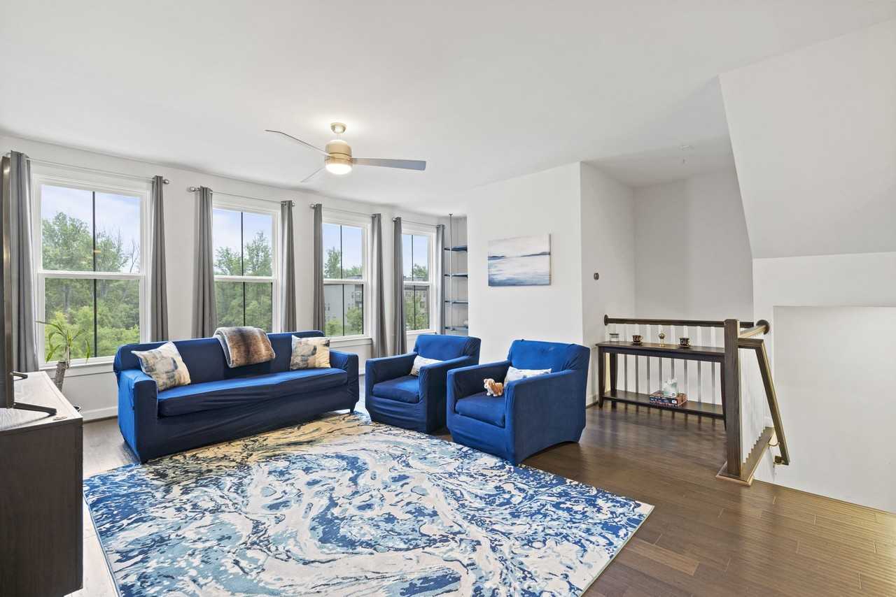 3156 Goldenwave Ct #1 - Photo 3 of 20