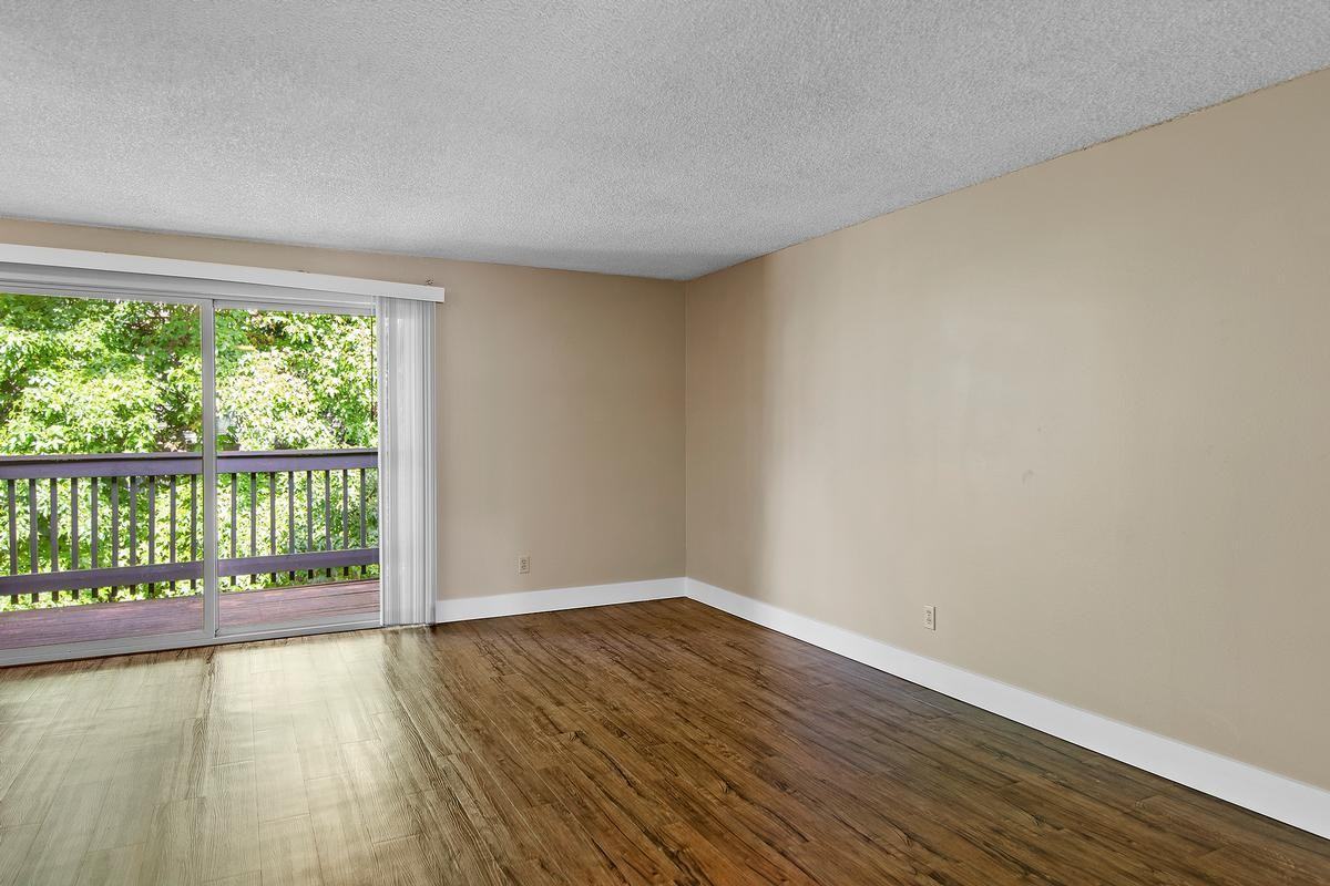 3280 Pine Rd Ne - Photo 7 of 19