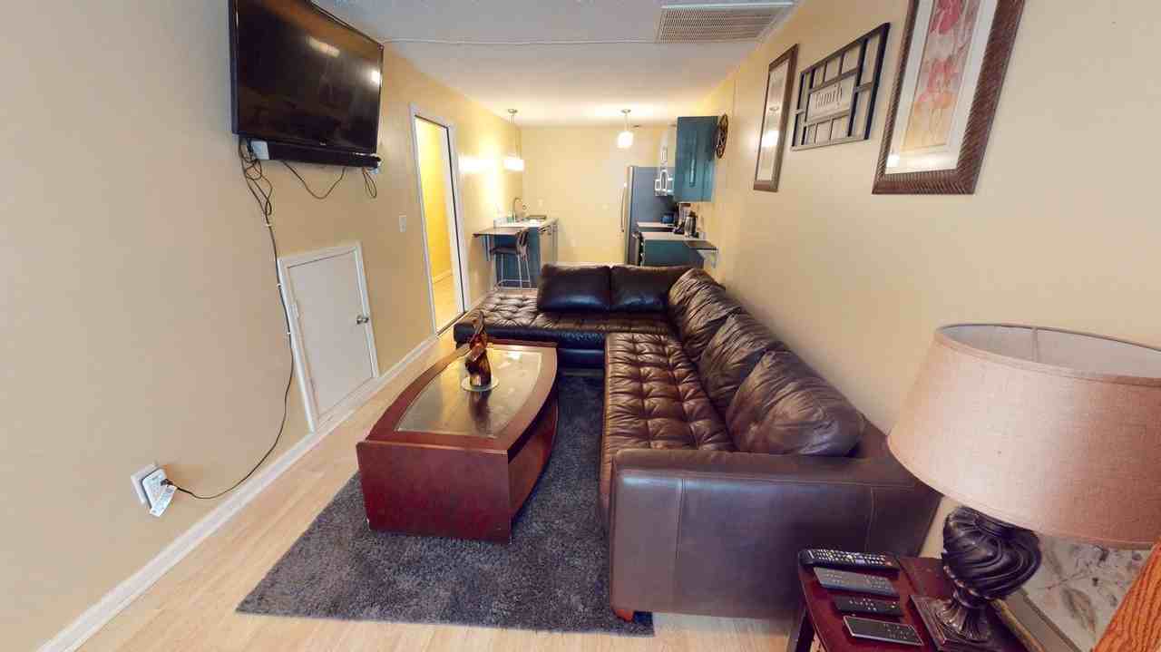 Charming Washington Park home near Ashby Station Apartments in Atlanta