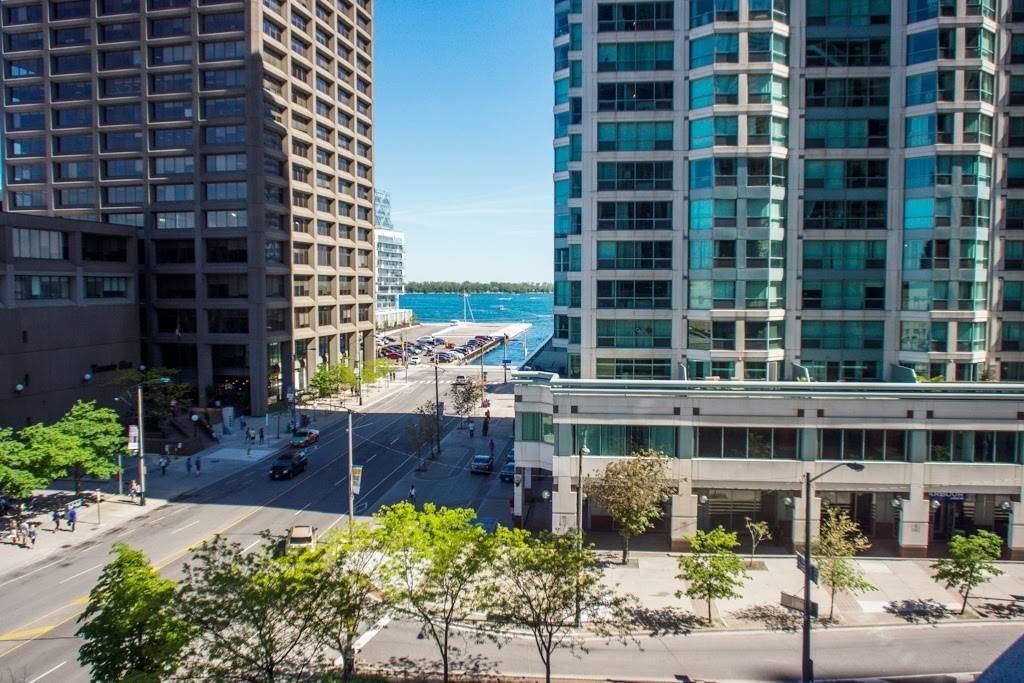 12 Yonge Street - Photo 4 of 27