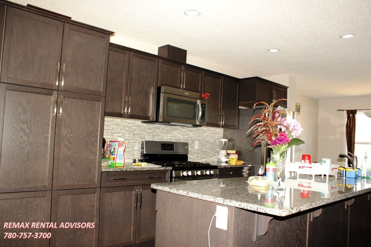 308 Watt Blvd Sw - Photo 2 of 16