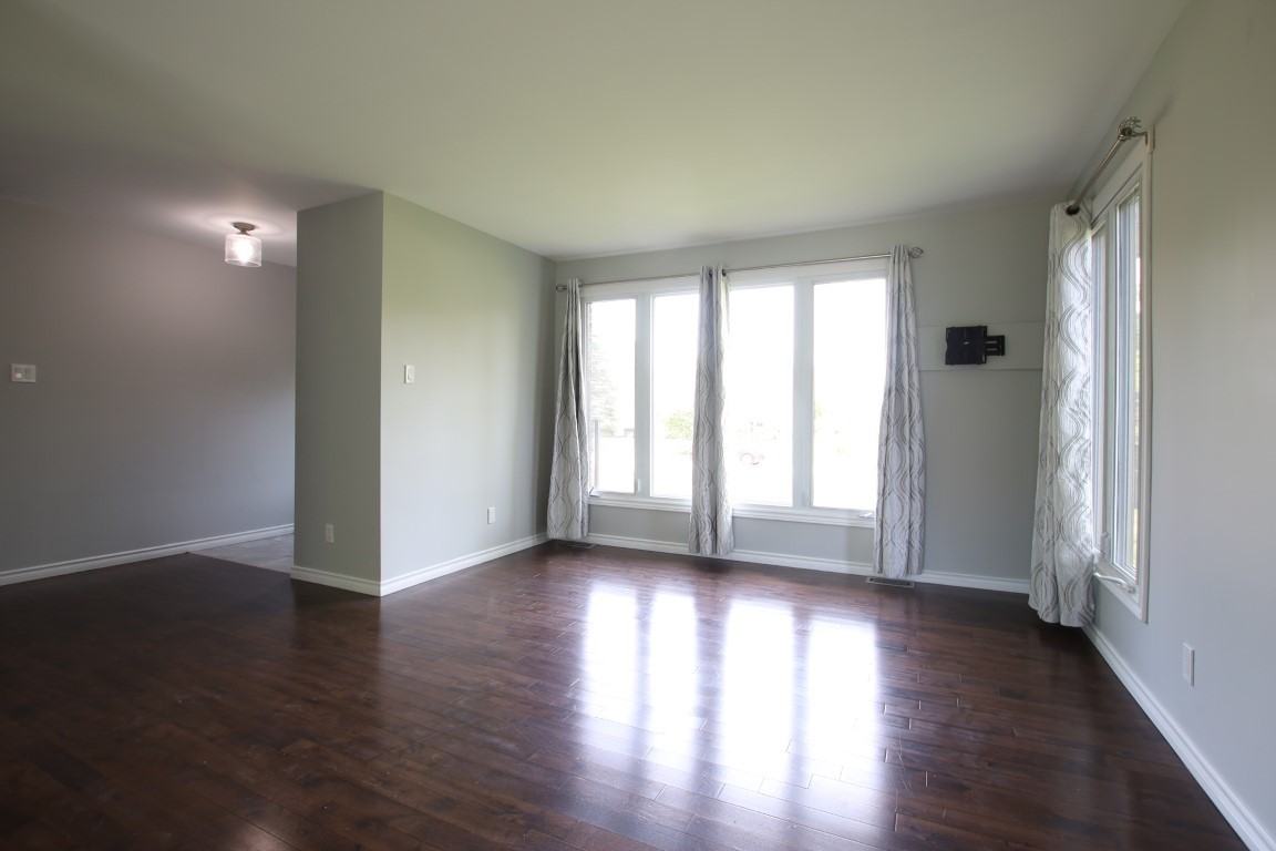 107 Linda Loop - Photo 2 of 27