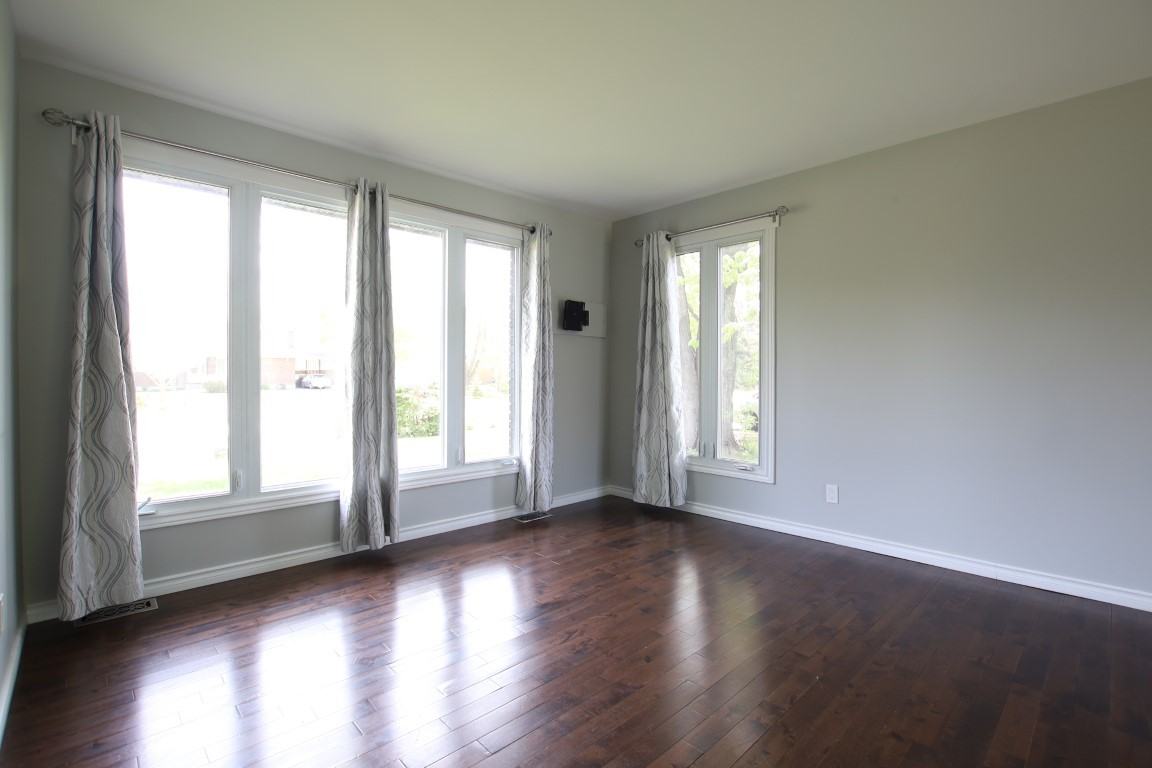 107 Linda Loop - Photo 3 of 27