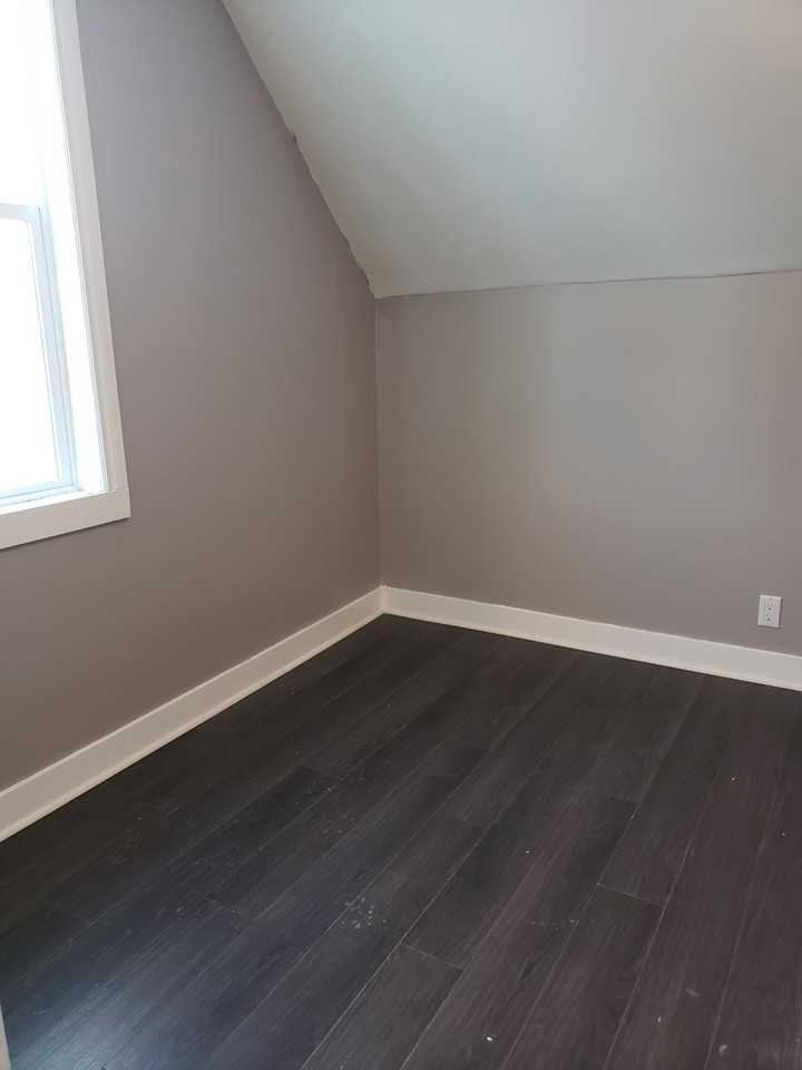 532 William Ave - Photo 3 of 10