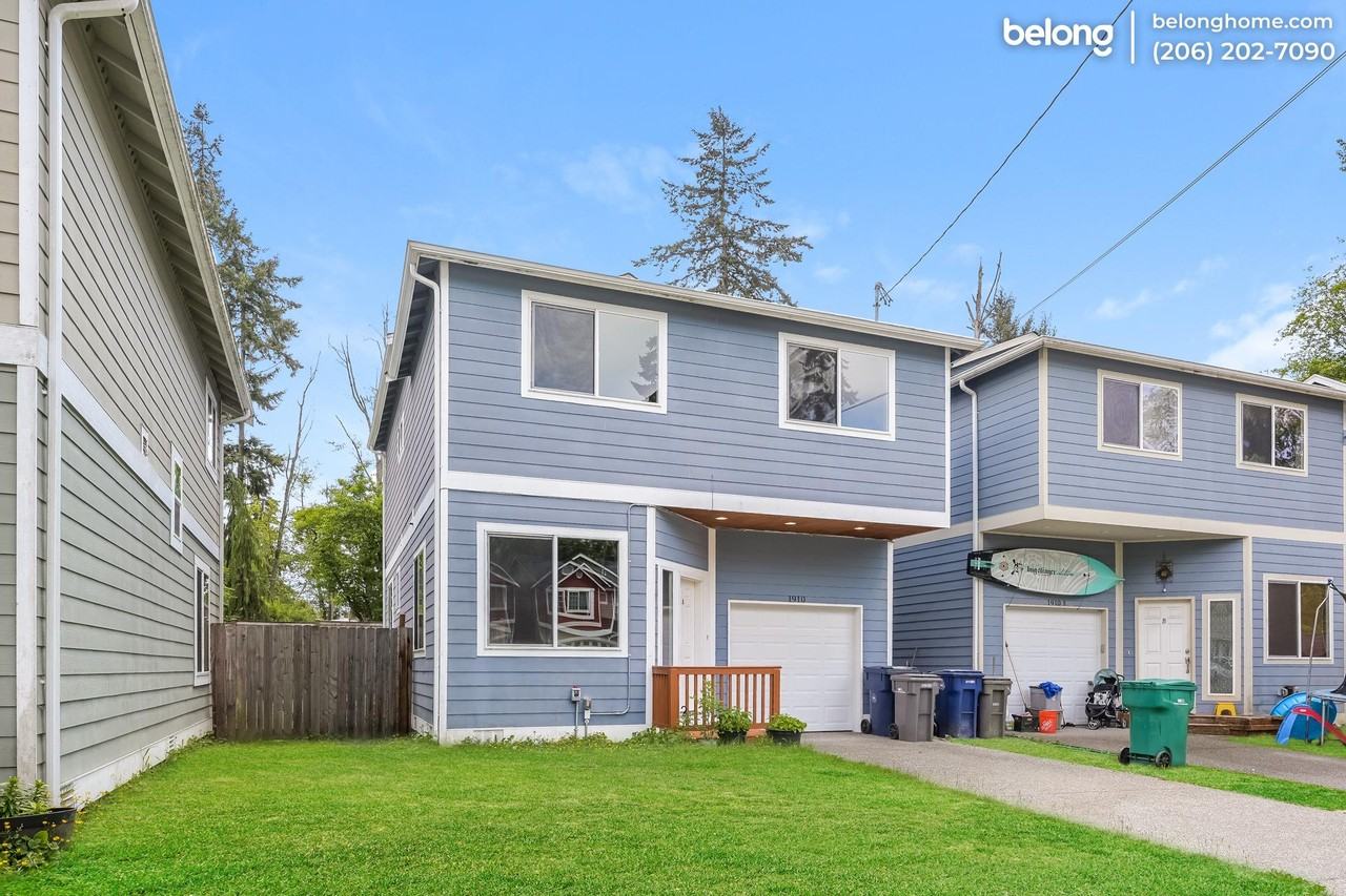 1910 98th Pl Sw #A - Photo 2 of 27