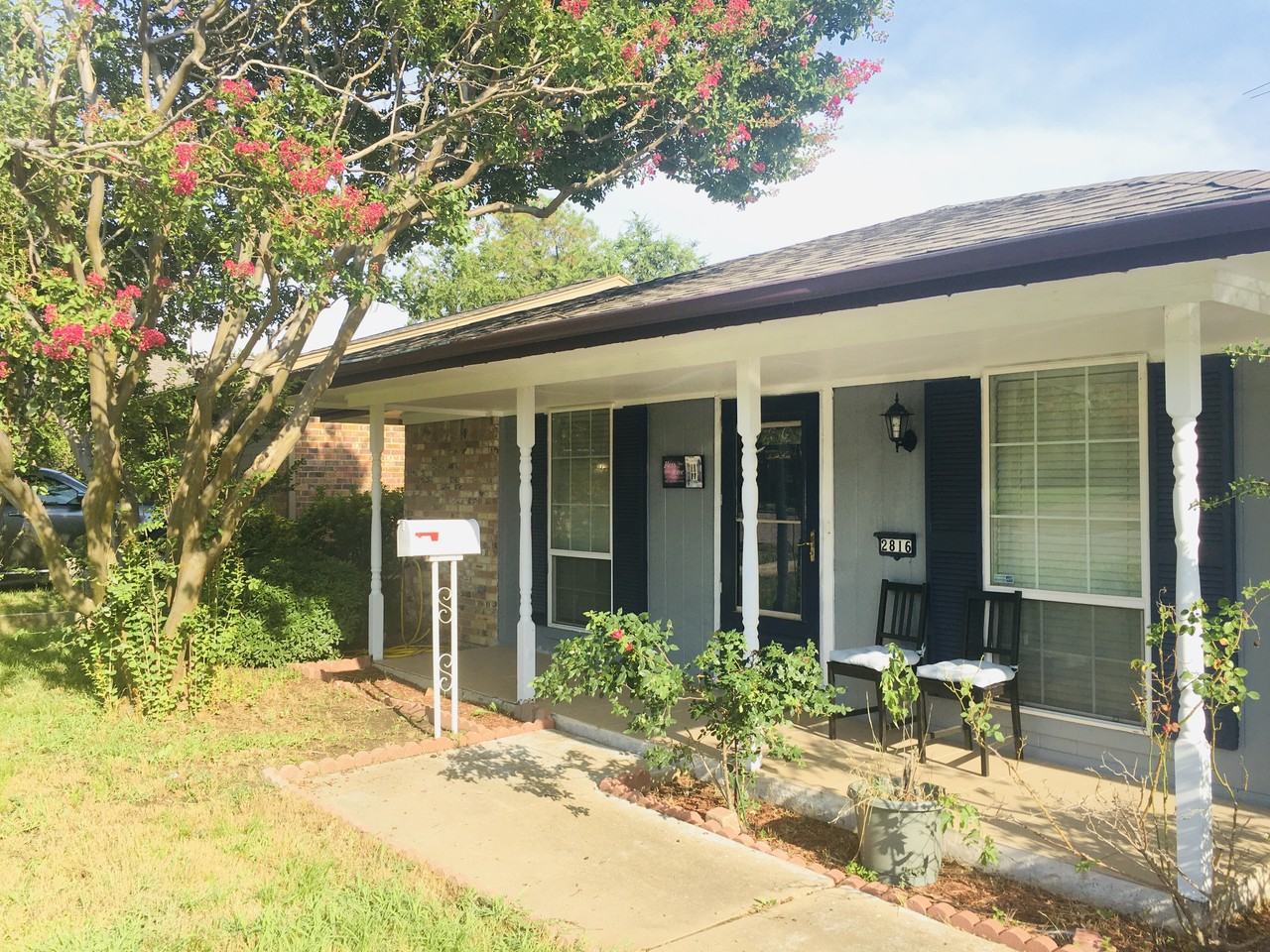 2816 Lago Vista Loop #NA - Photo 2 of 36