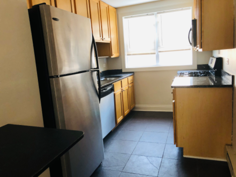 2620 W Catalpa Ave #5 - Photo 4 of 16