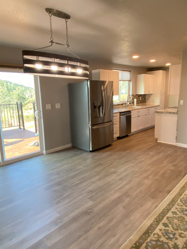 3566 Farview Ct - Photo 2 of 24