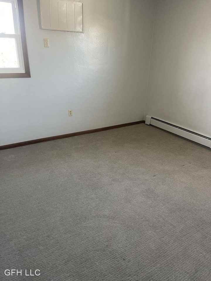 60 Washington Blvd - Photo 3 of 5