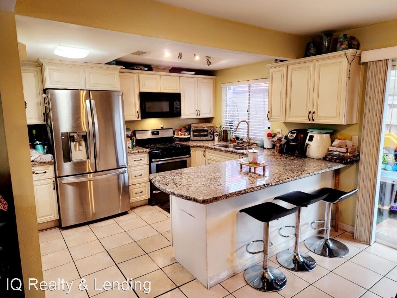 11937 Royal Rd #E - Photo 3 of 12