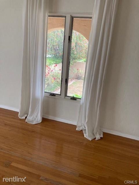 1423 Virginia Ave - Photo 2 of 10