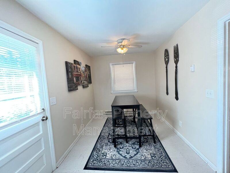1941 Morehead Ave - Photo 6 of 15