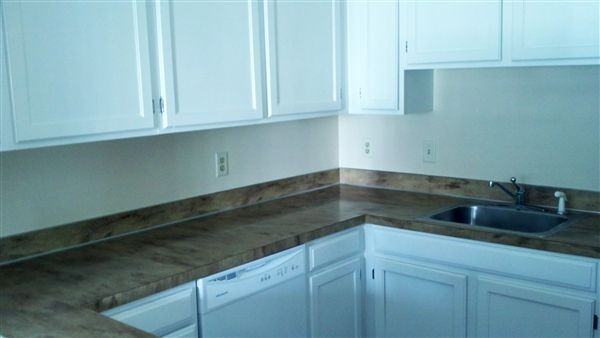 925 Brookside Dr - Photo 2 of 8