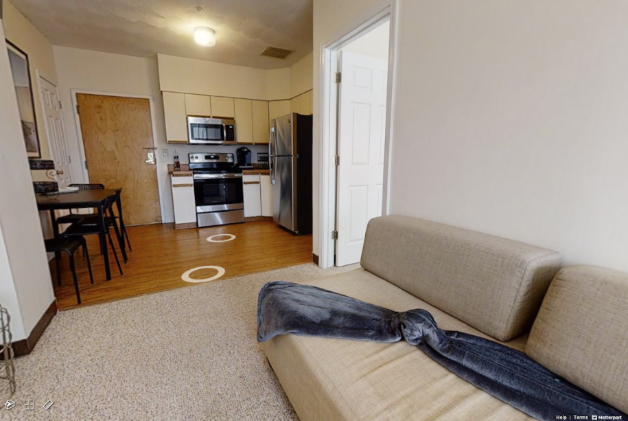 Essex St #37 - Photo 3 of 8