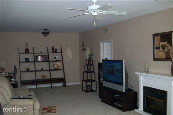 Boulder Ridge Condominiums - Photo 3 of 6