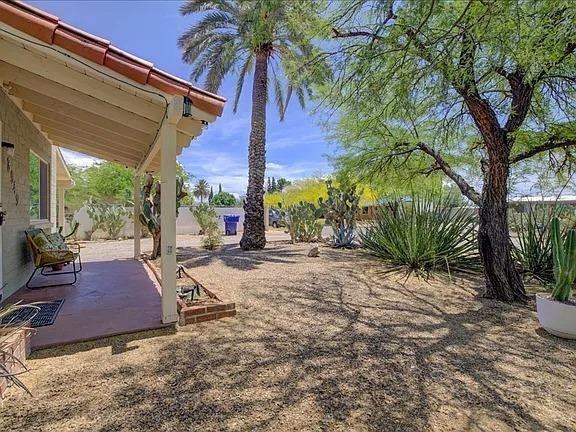 3949 E Paseo Dorado - Photo 2 of 7