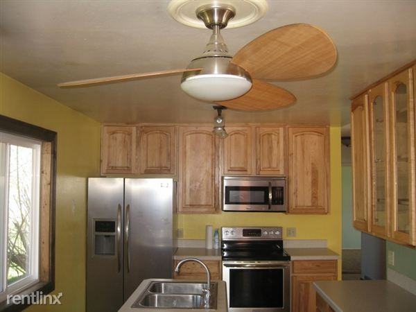 416 Tyler Way - Photo 3 of 11