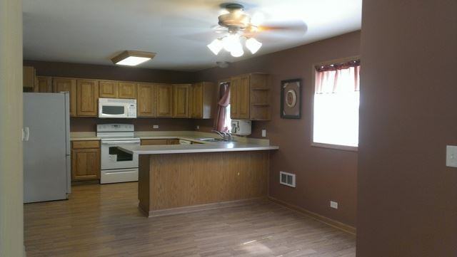 41662 N Fulton Ave - Photo 2 of 7