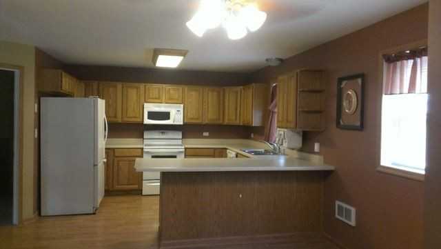 41662 N Fulton Ave - Photo 3 of 7