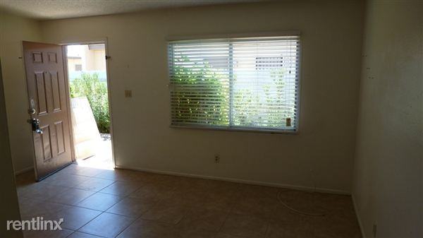 704 S Stapley Dr - Photo 2 of 6