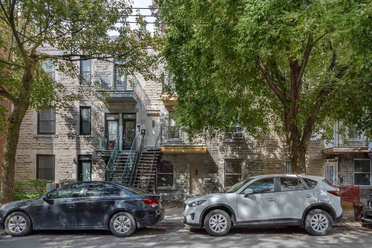 1663 Rue MarieAnne, Montréal, QC H2J 2E2 3 Bedroom Apartment for