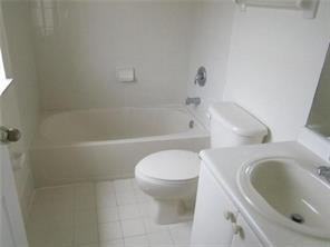 2324 Southeast 23rd Avenue #2324 - Photo 6 of 18