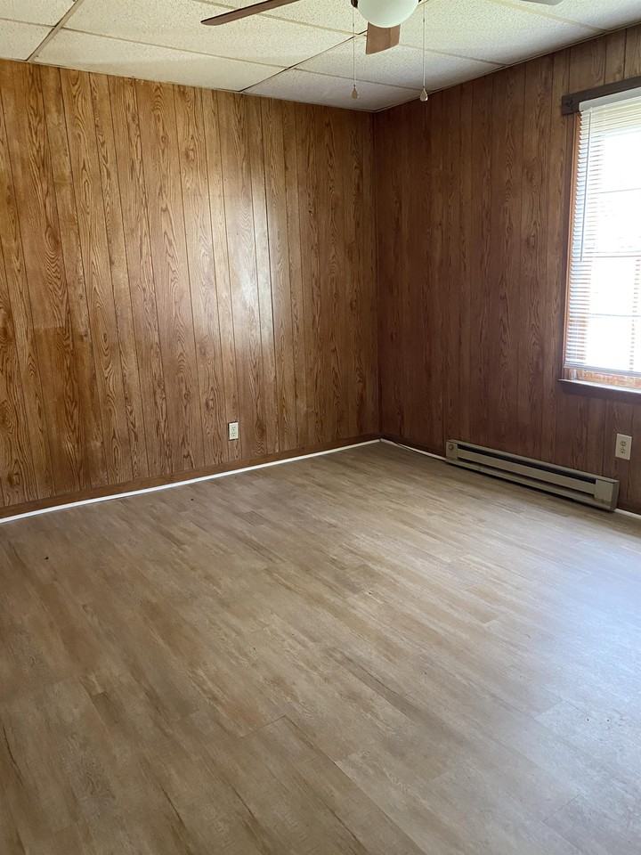 1627 B Avenue Southeast #2 - Photo 2 of 12