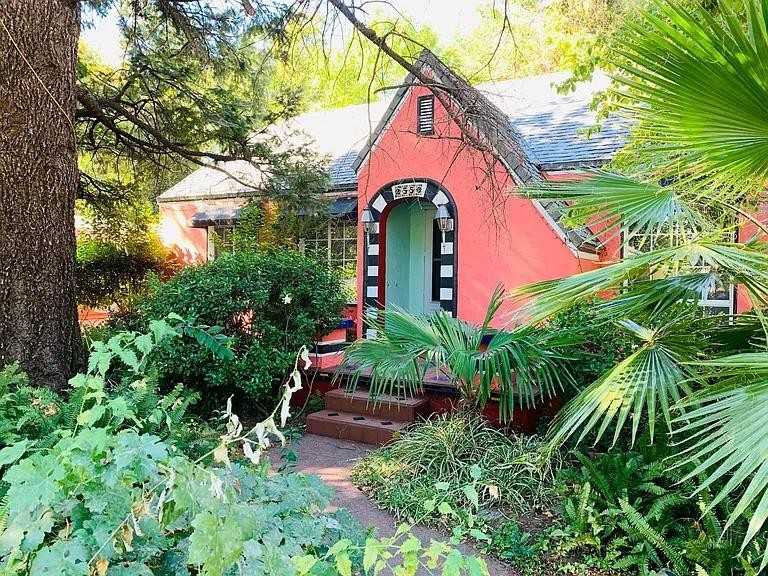 2556 Freebridge St - Photo 2 of 28