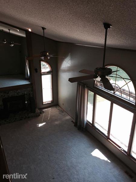 8879 Sarah Ln - Photo 2 of 6