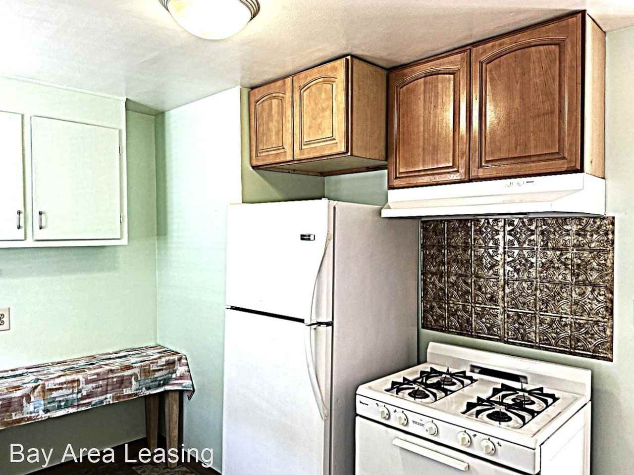 7112 Fresno St - Photo 3 of 11