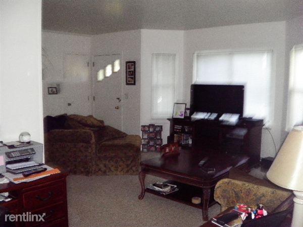 200 Orchard St - Photo 2 of 10