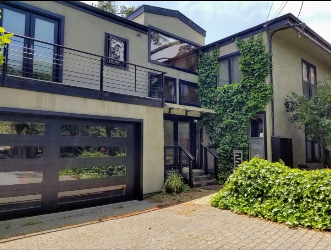 611 Northern Ave #613 - Photo 2 of 20