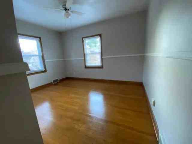 4810 Lakeview Dr #NA - Photo 3 of 10