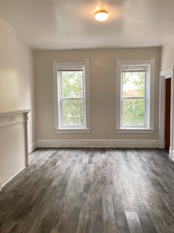 224 W 24th St #3 - Photo 3 of 25