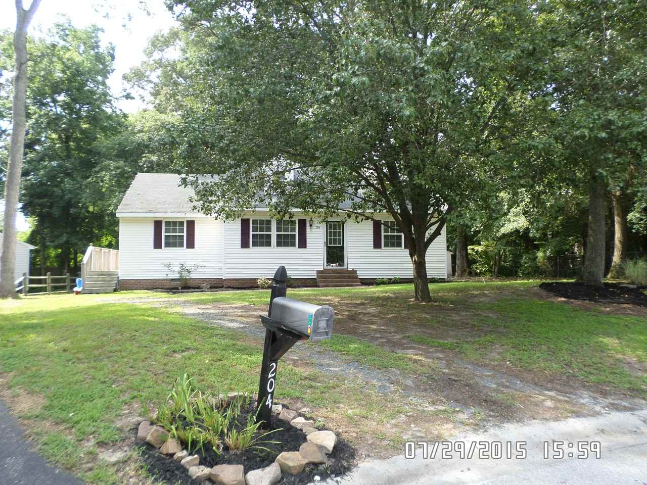 204 Walden Dr - Photo 2 of 21