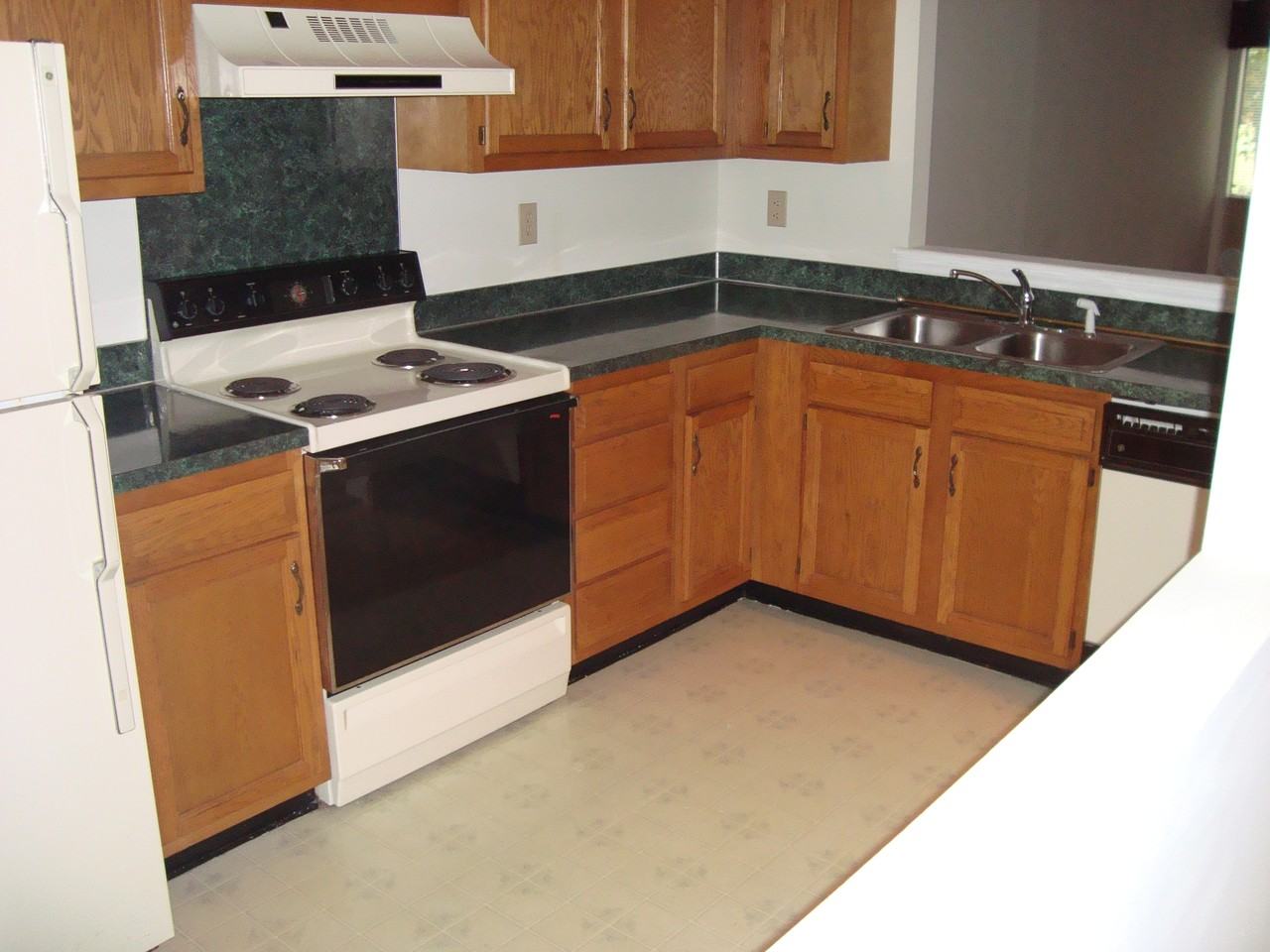 4117 N Course Dr - Photo 2 of 5