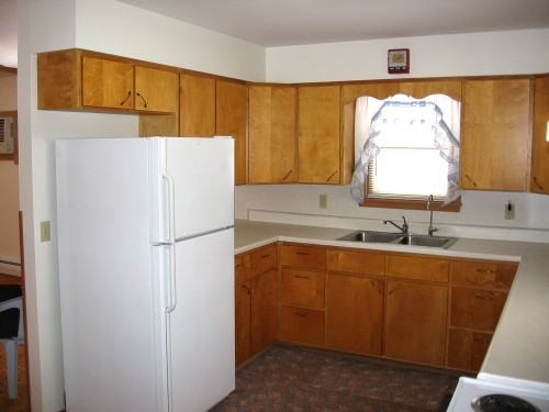 1305 N Main St - Photo 3 of 10