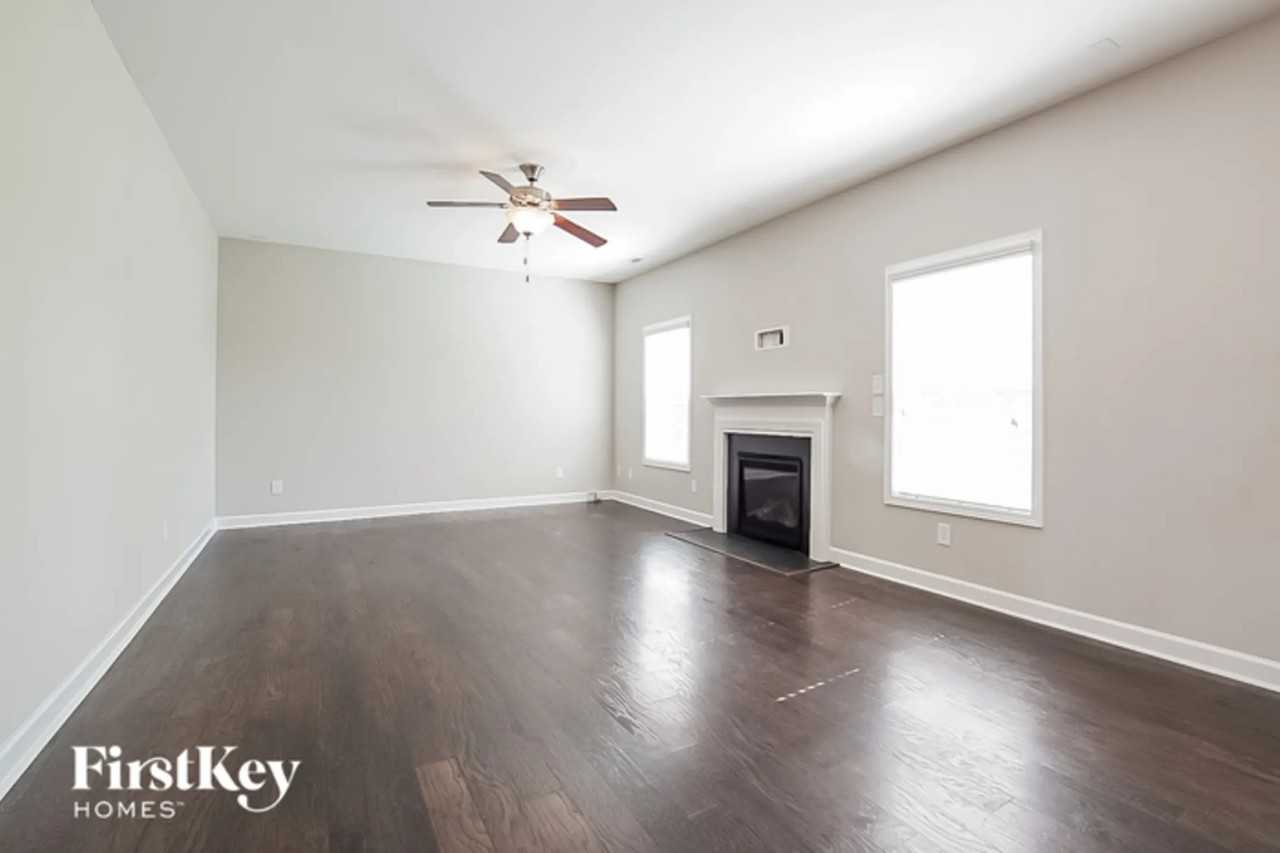 44 Cymbal Ln - Photo 2 of 14