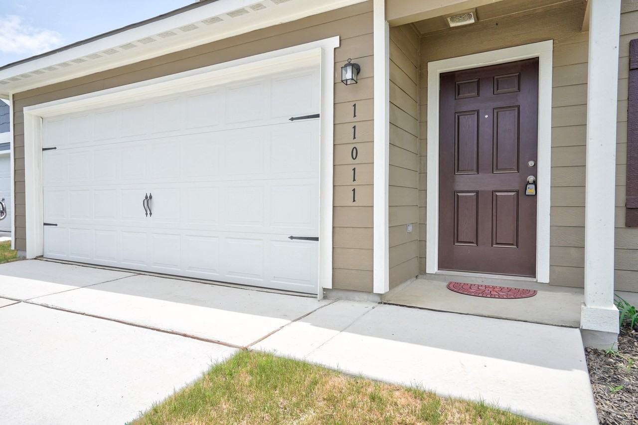 11011 Eyelet Hbr - Photo 2 of 17