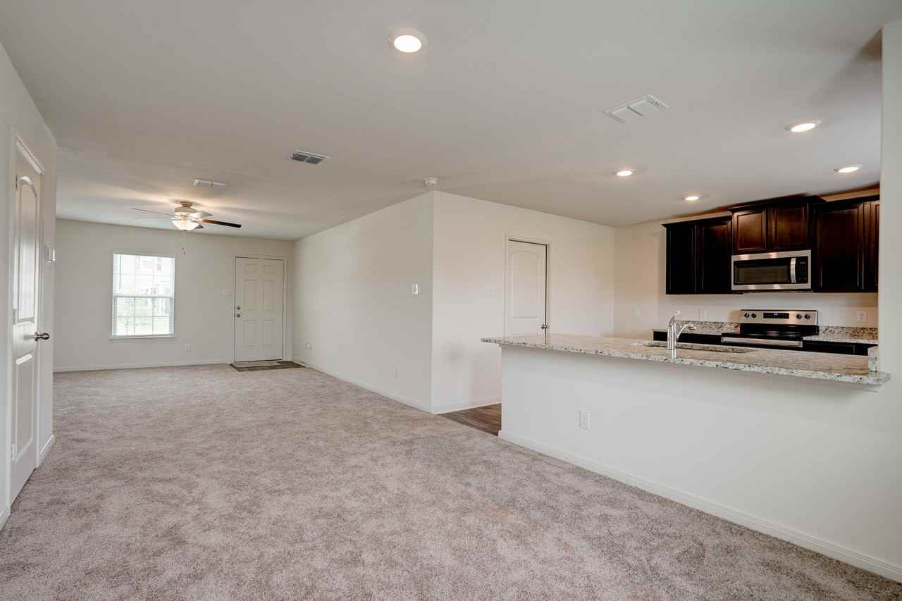 11011 Eyelet Hbr - Photo 3 of 17