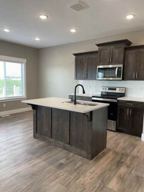 3843 Judy St - Photo 5 of 24