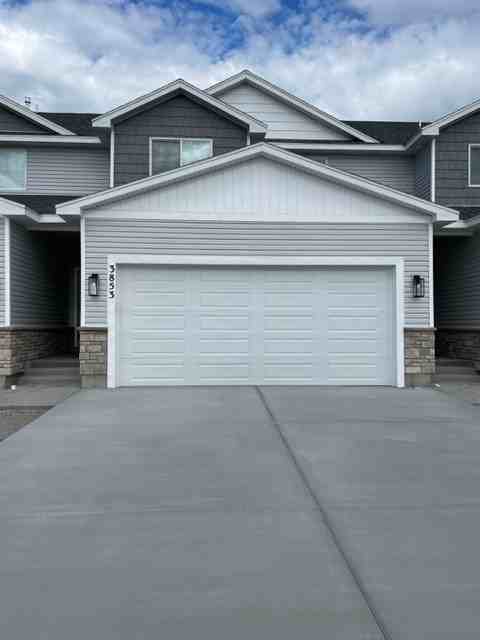 3853 Judy St - Photo 2 of 24
